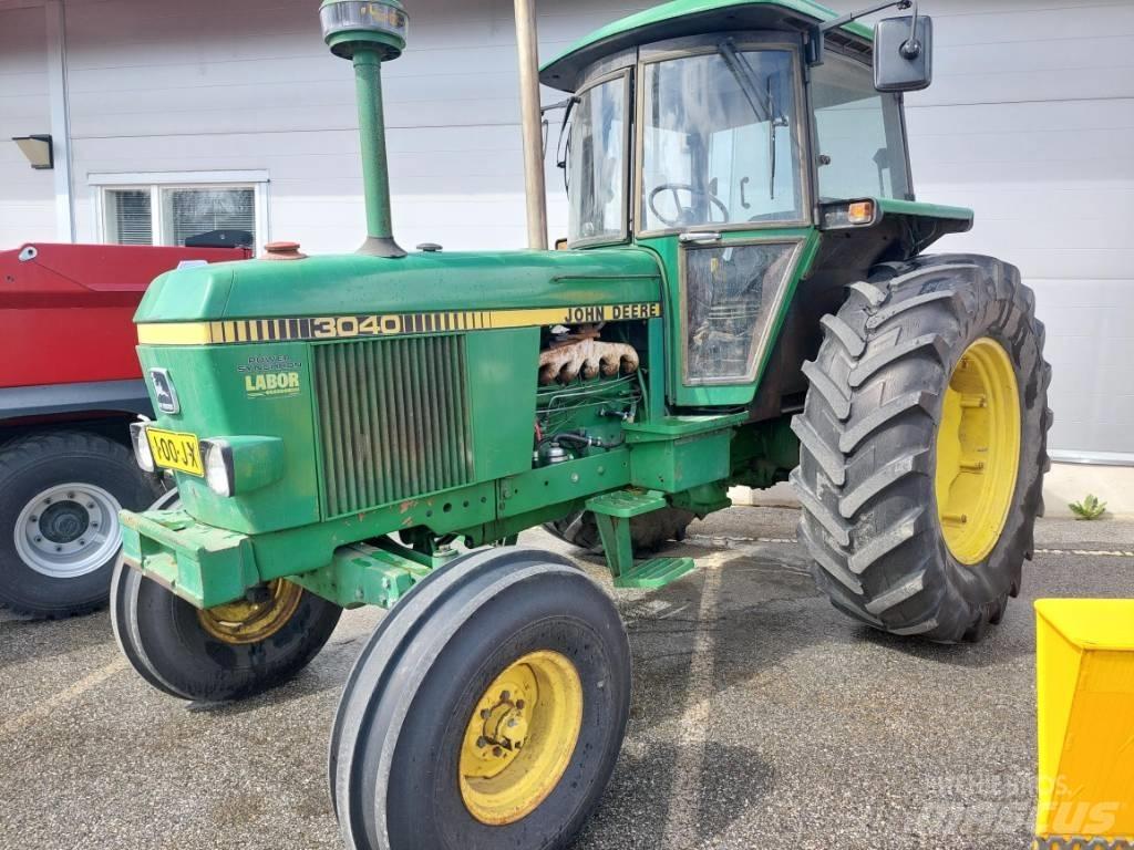 John Deere 3040 Tractors