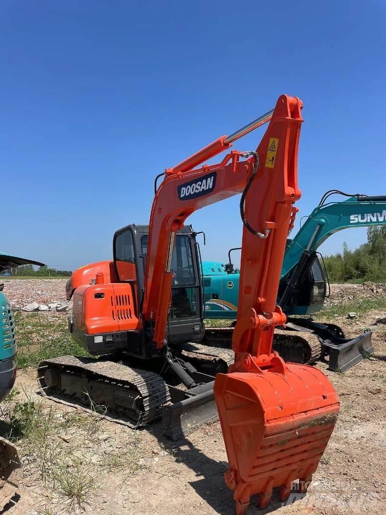 Doosan DX60 Crawler excavators