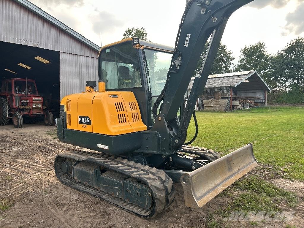 Hyundai HX 55 Crawler excavators