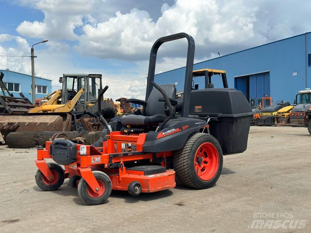 Kubota Z121S Zero turn mowers