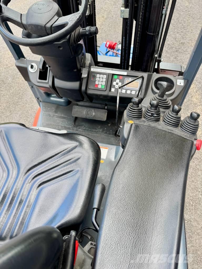 Toyota 8FBEKT18T Electric forklift trucks