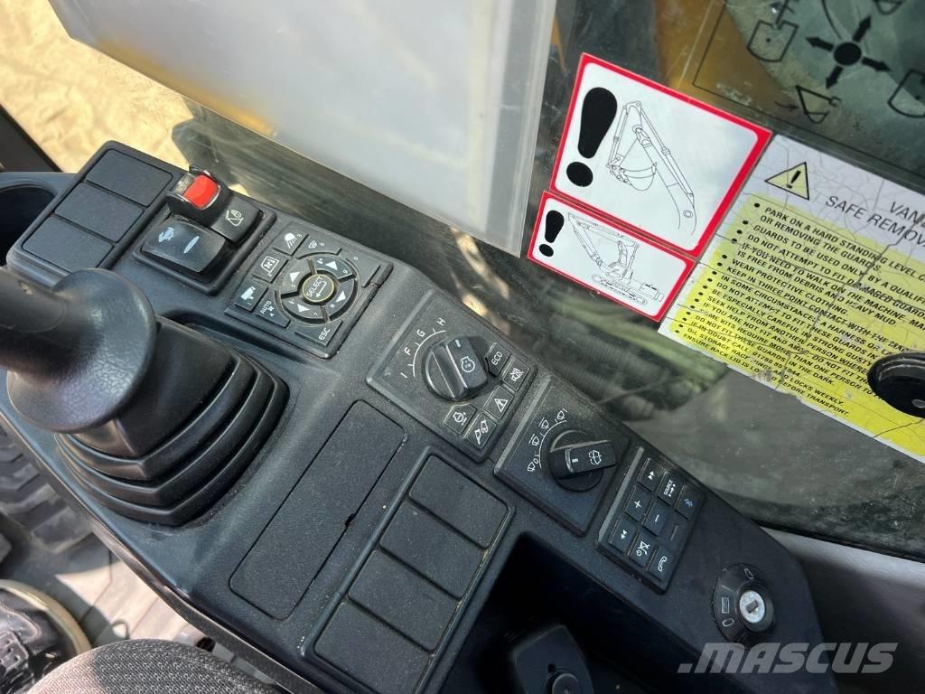 Volvo EC 220 DL Crawler excavators