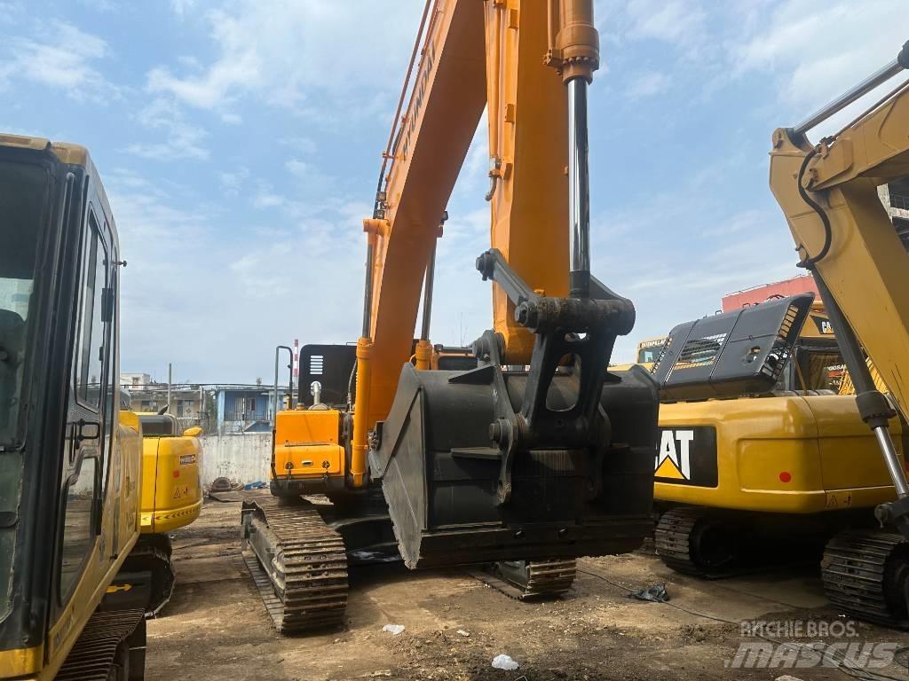 Hyundai 330-9S Crawler excavators