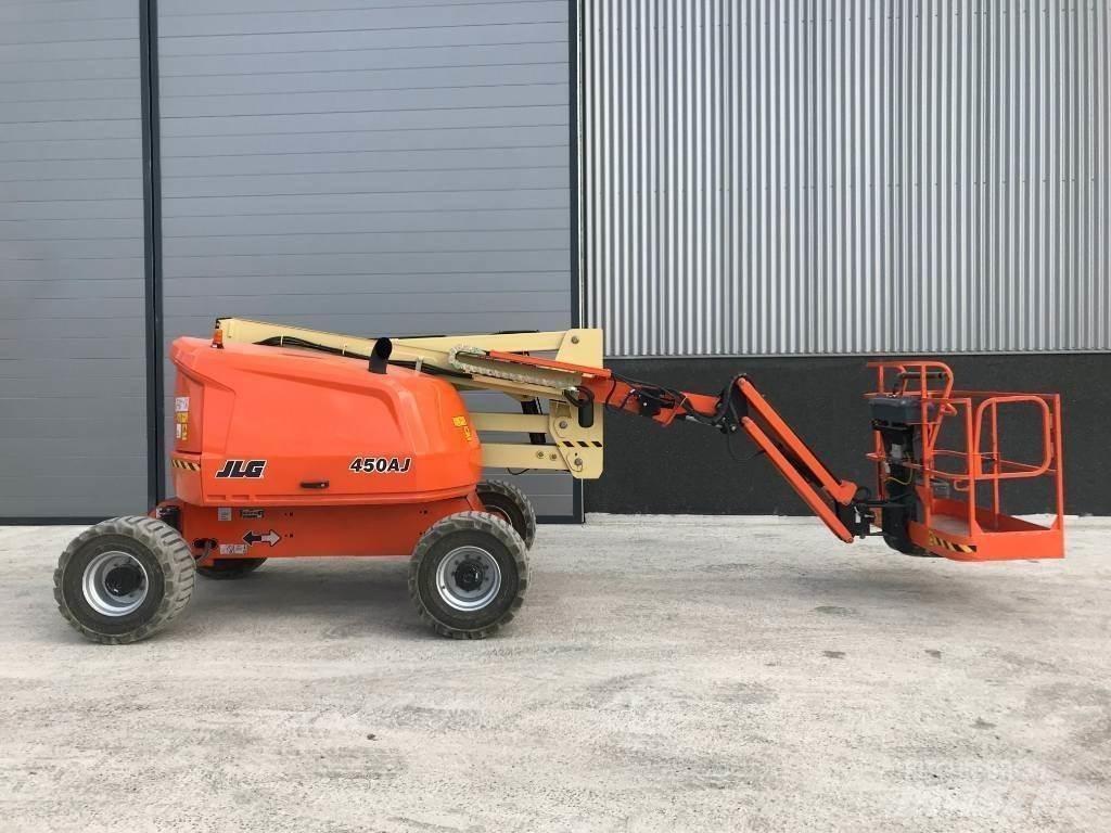 JLG 450 AJ Articulated boom lifts