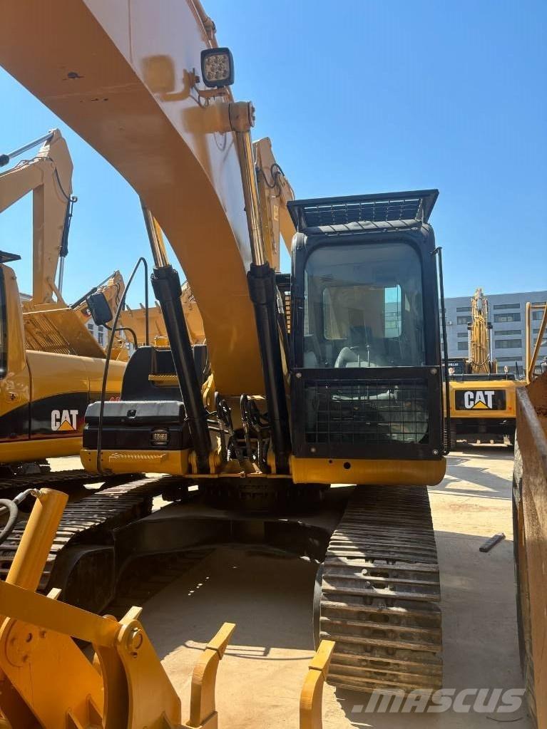 CAT 320D Crawler excavators
