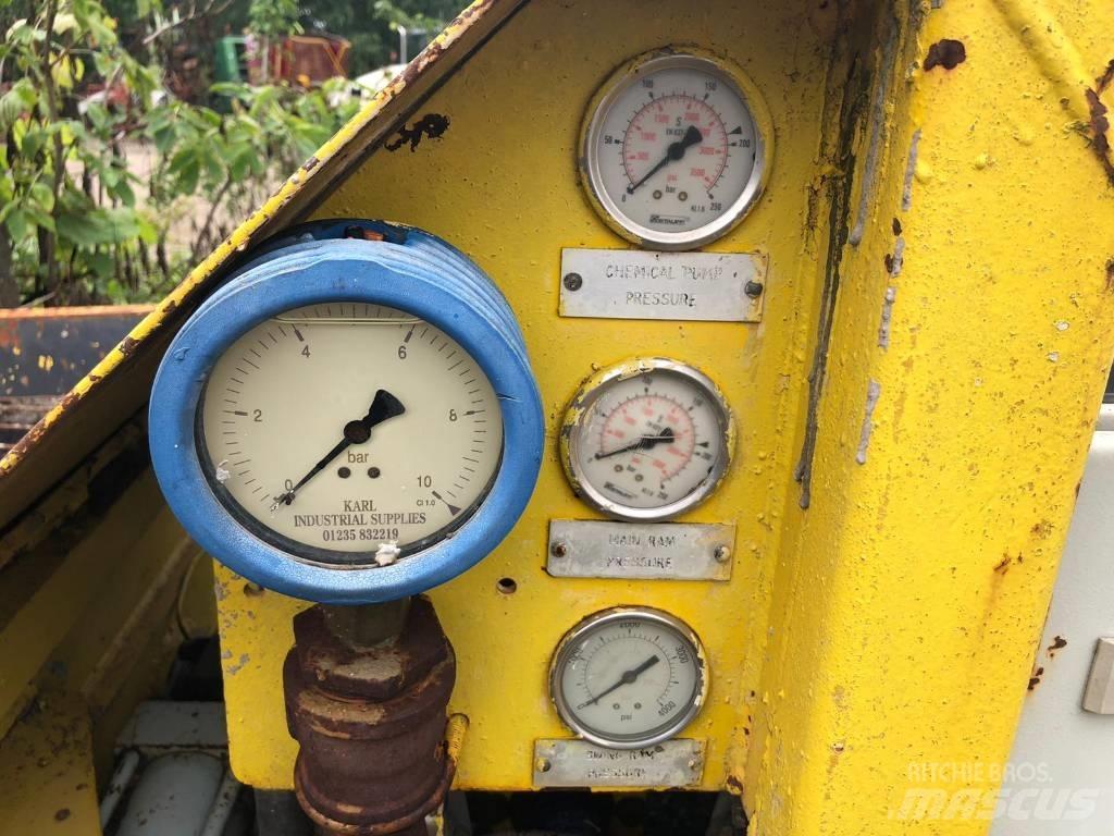  Jacon SV 618 Concrete pumps