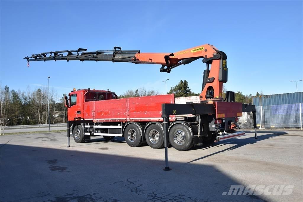 Scania G440 8X4 Truck mounted cranes