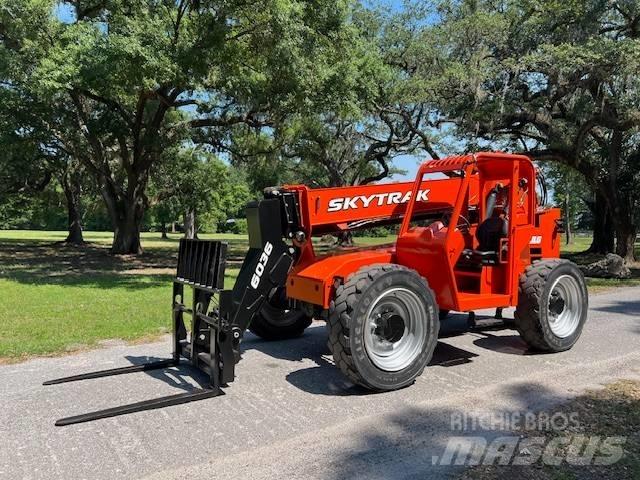 SkyTrak 6036 Telescopic handlers