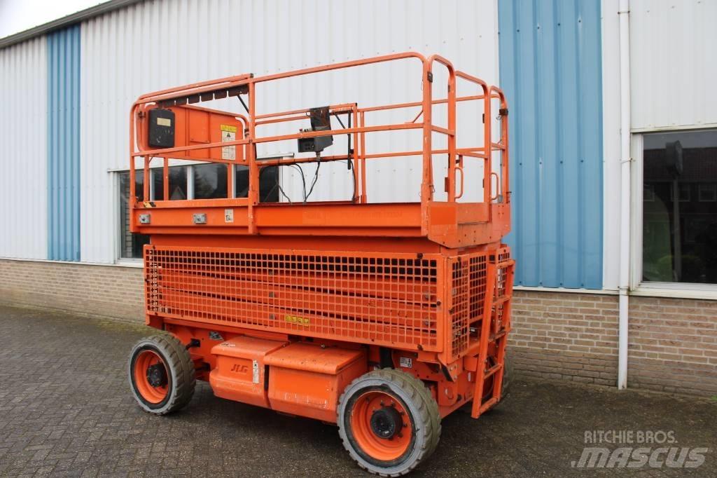 JLG M 3369 Scissor lifts