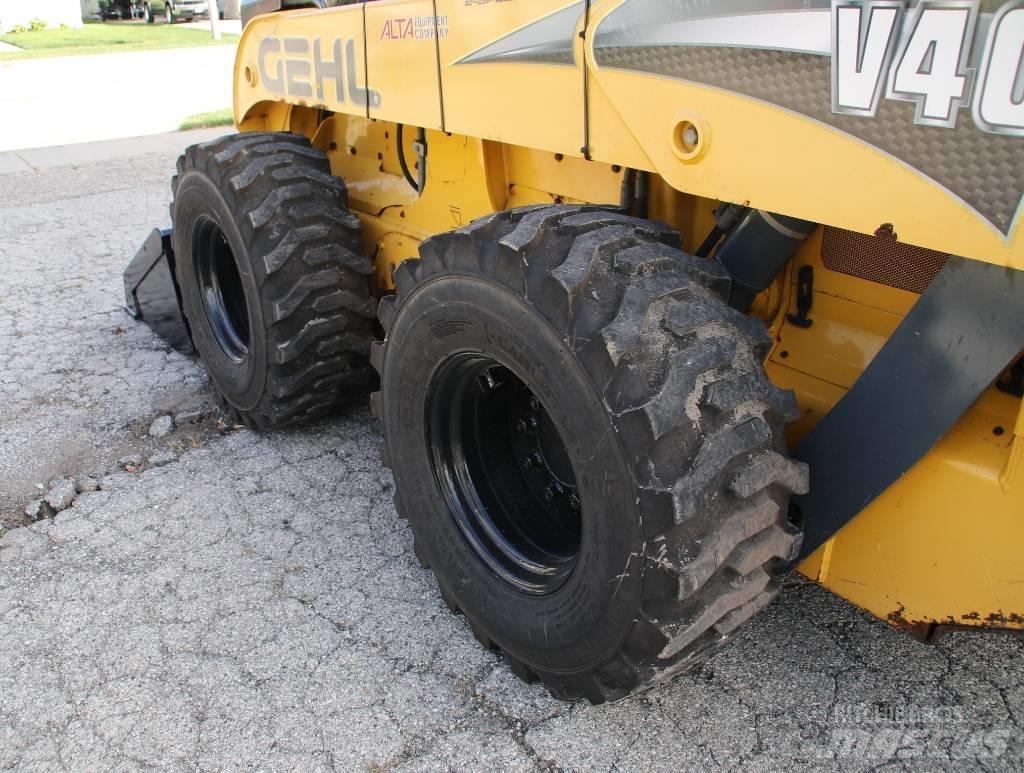 Gehl V 400 Skid steer loaders