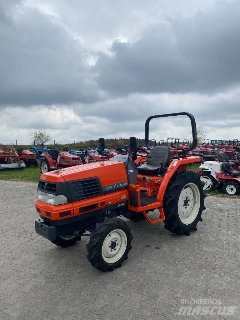 Kubota GL 240 Compact tractors