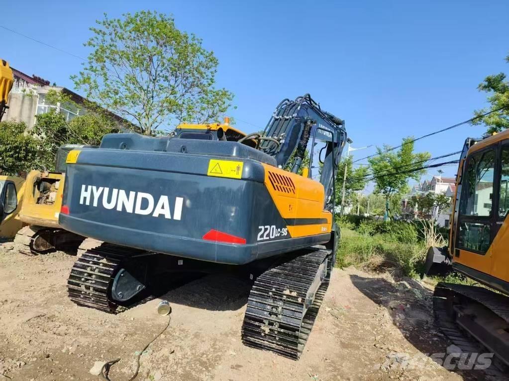Hyundai 220lc-9s Mini excavators  7t - 12t