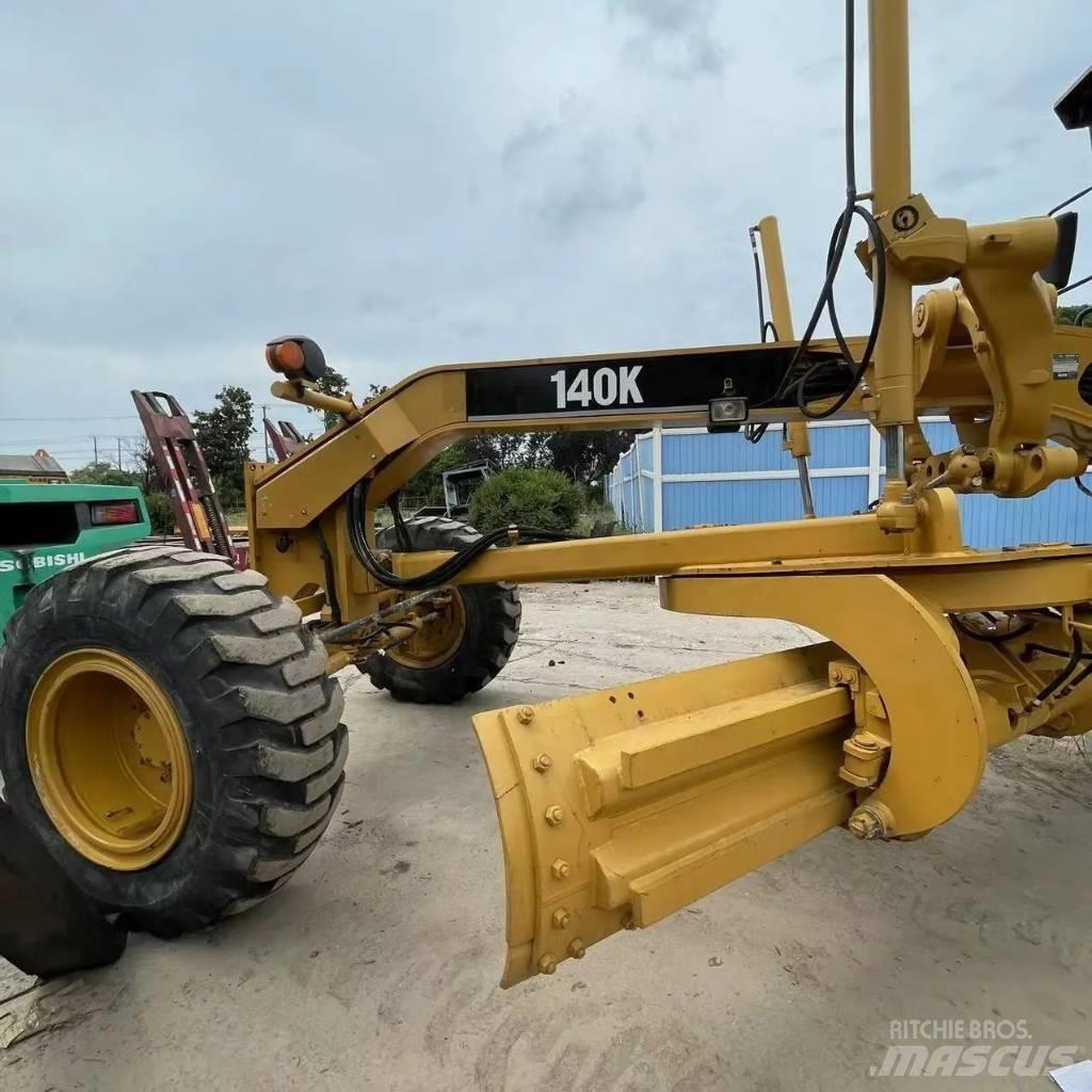 CAT 140K Graders