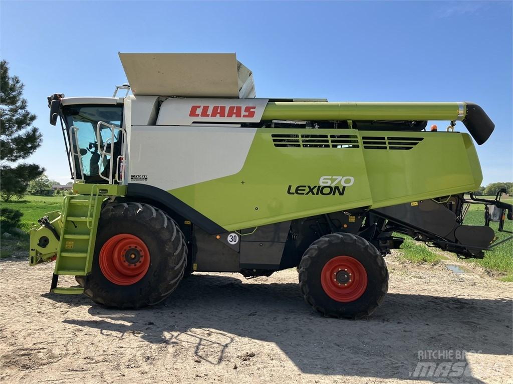 CLAAS Lexion 670 Combine harvesters