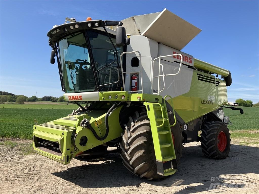 CLAAS Lexion 670 Combine harvesters