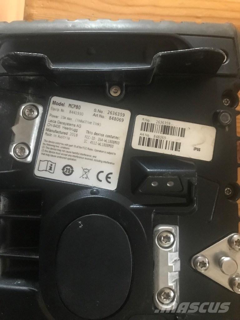 Hitachi ZX 135 US-7 Crawler excavators