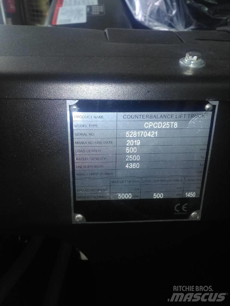  MB CPCD25T8-S4S Diesel trucks