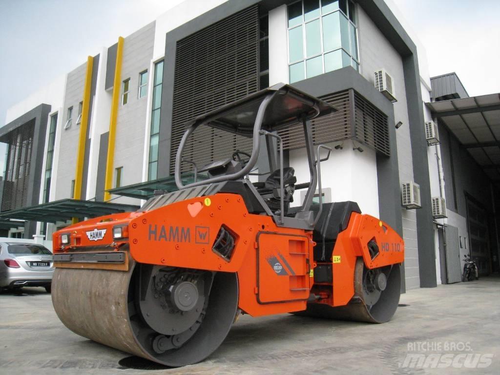 Hamm HD 110 Twin drum rollers