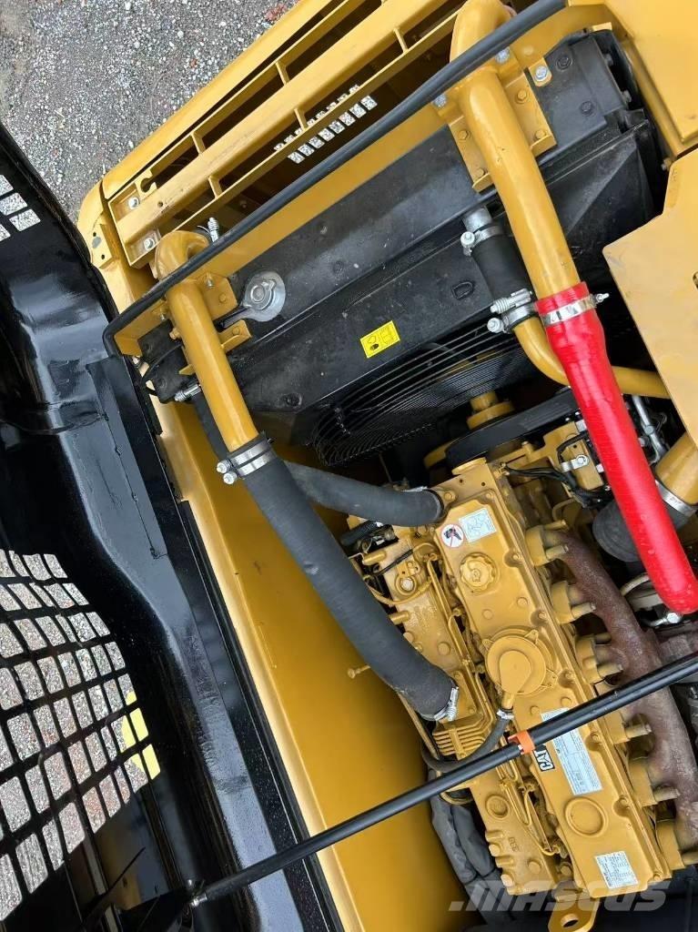 CAT 320D2L Crawler excavators
