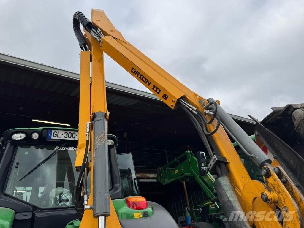 Lagarde Orions 3 S Mounted and trailed mowers