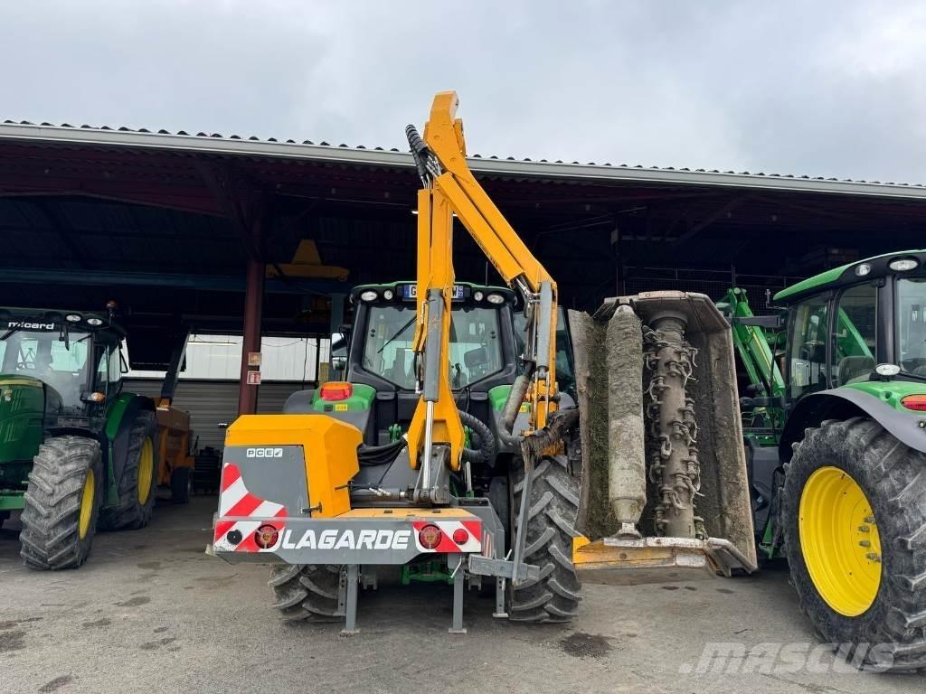 Lagarde Orions 3 S Mounted and trailed mowers