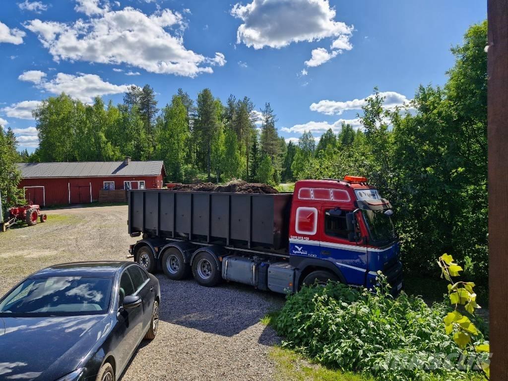 Volvo 500 FMX Hook lift trucks