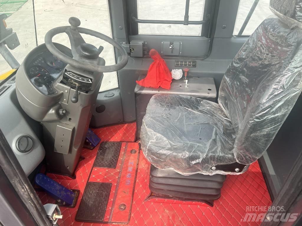 SDLG LG 956 L Wheel loaders