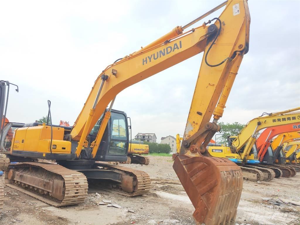 Hyundai R225LC-7 Crawler excavators