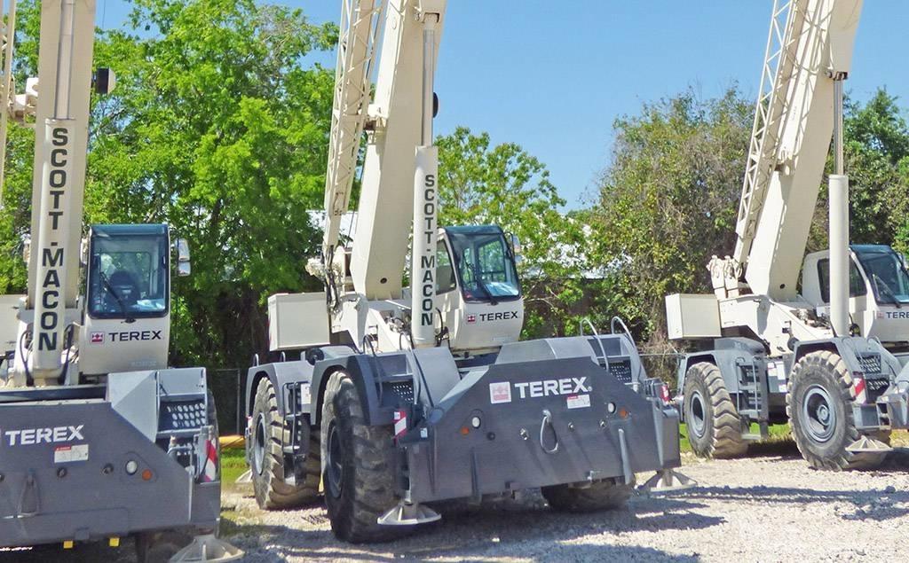 Terex RT670 Rough terrain cranes