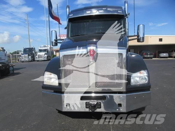 Kenworth T880 Prime Movers