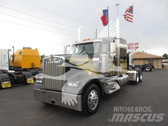 Kenworth W900L Prime Movers