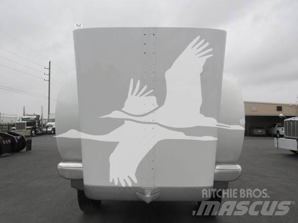 Peterbilt 389 Prime Movers