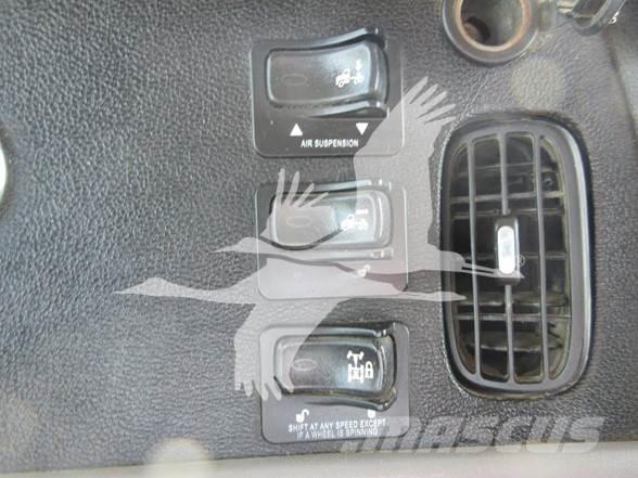 Peterbilt 389 Prime Movers