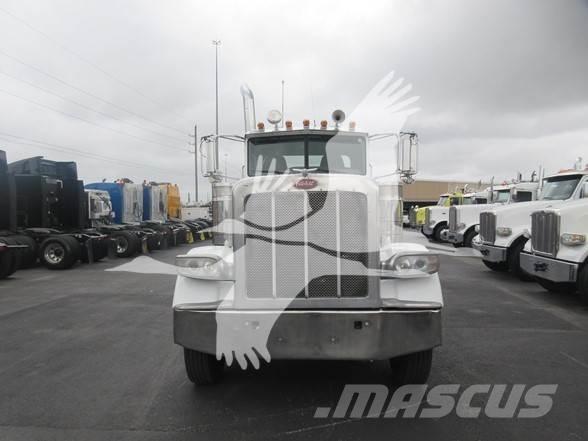 Peterbilt 389 Prime Movers