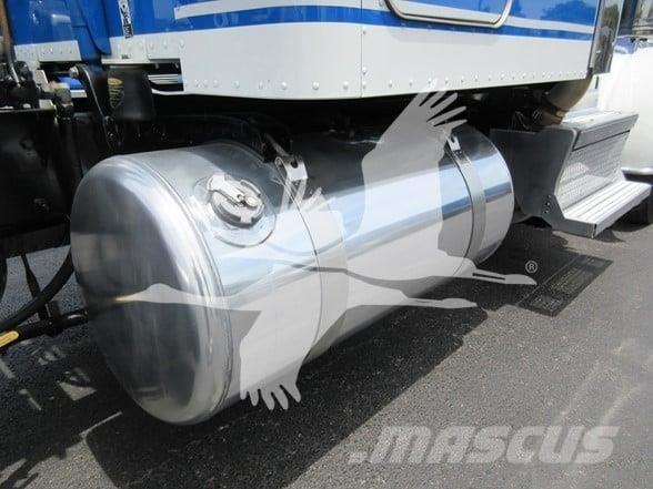 Peterbilt 389 Prime Movers