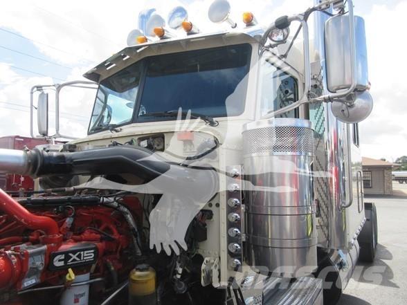 Peterbilt 389 Prime Movers