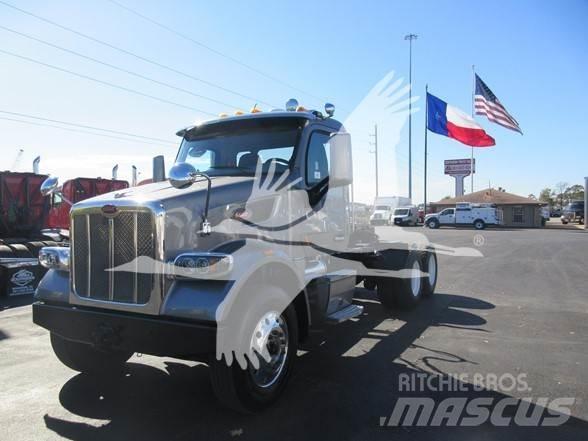 Peterbilt 567 Prime Movers