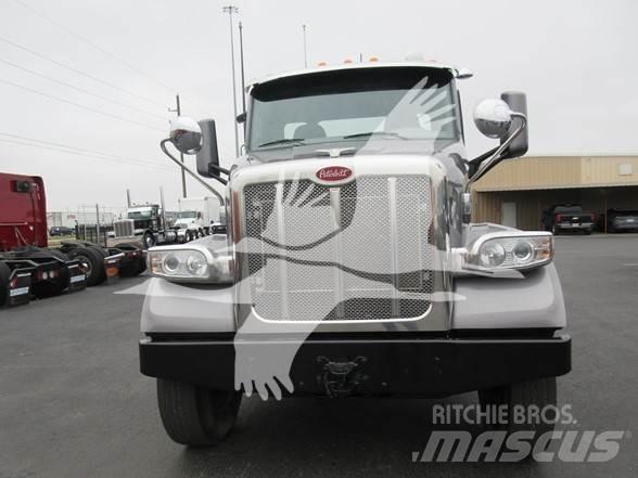 Peterbilt 567 Prime Movers
