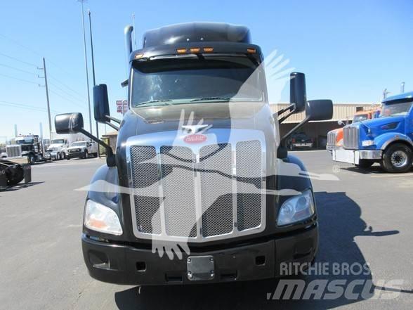 Peterbilt 579 Prime Movers
