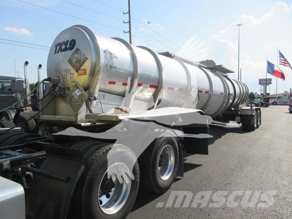 Polar DOT 407 Tanker semi-trailers