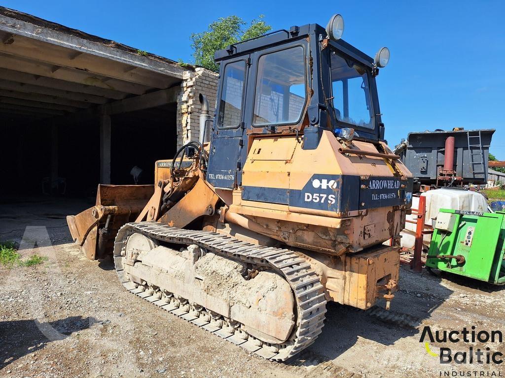 Komatsu D57S-1 Crawler loaders