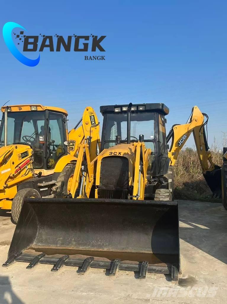 JCB 3 CX 14-4T Backhoe