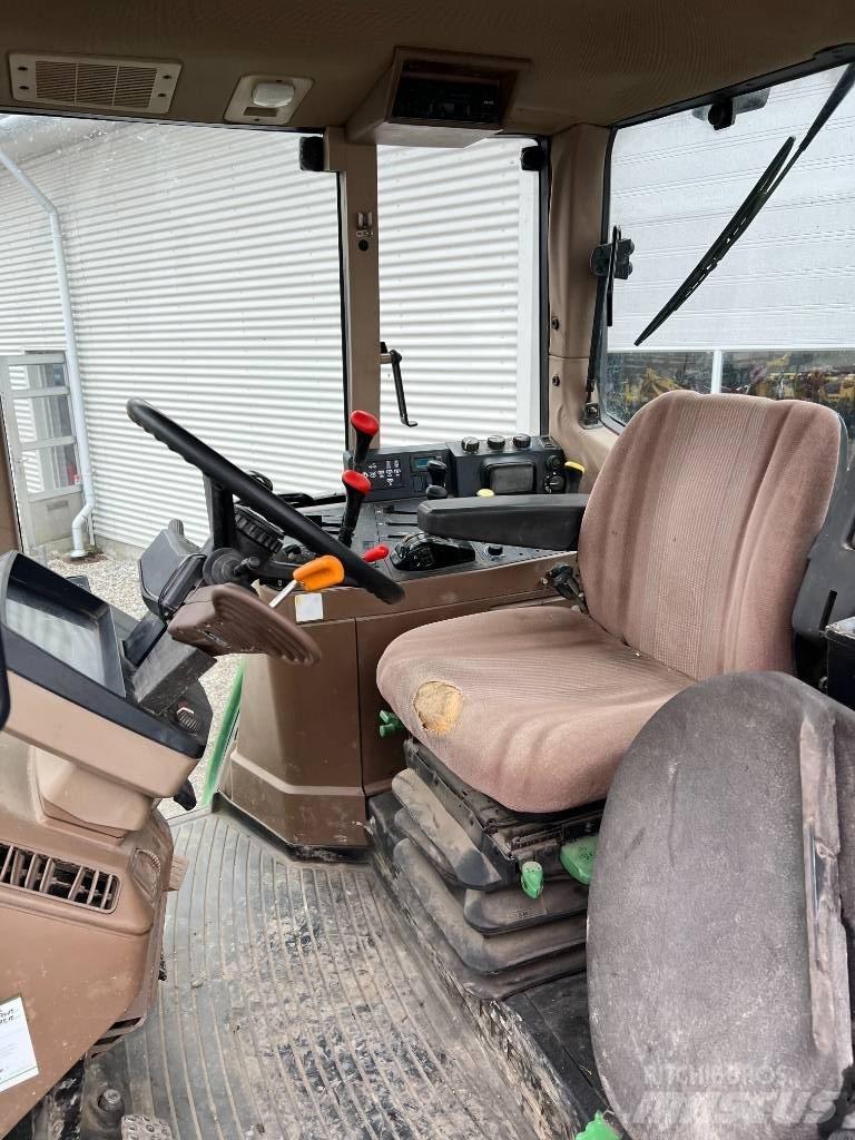 John Deere 6900 Tractors