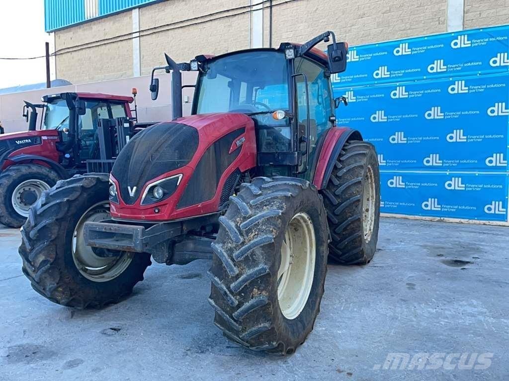 Valtra A134 Tractors