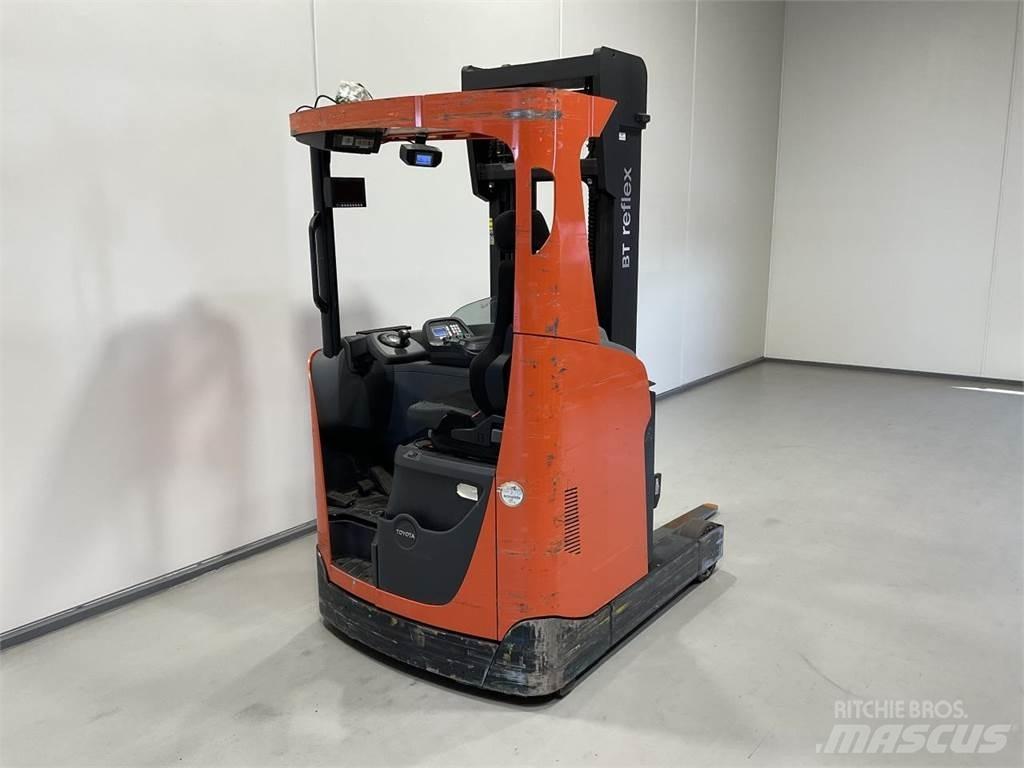 BT RRE 14 Reach truck