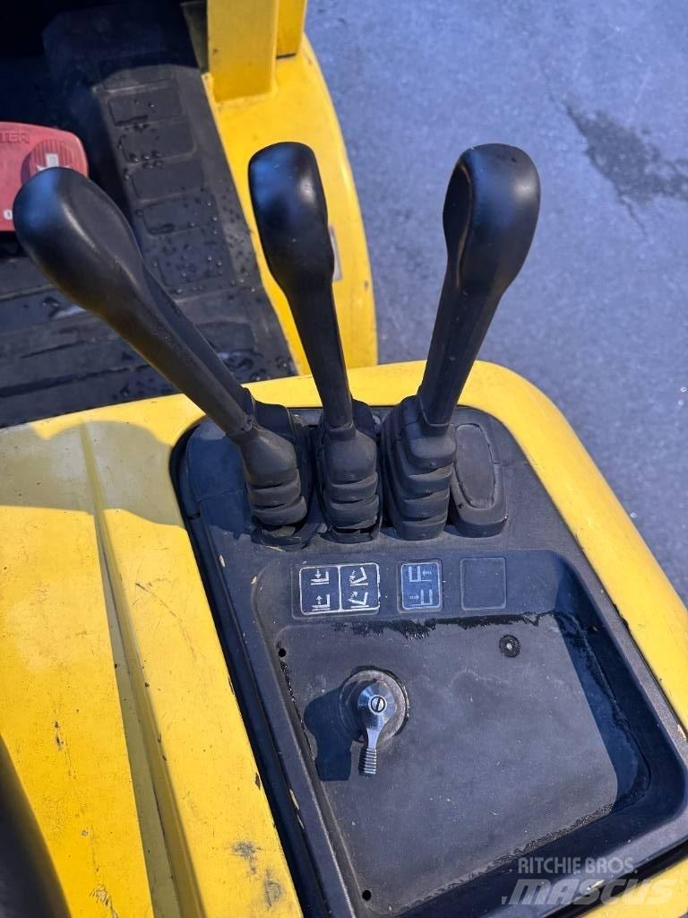 Hyster H3.00XM LPG trucks