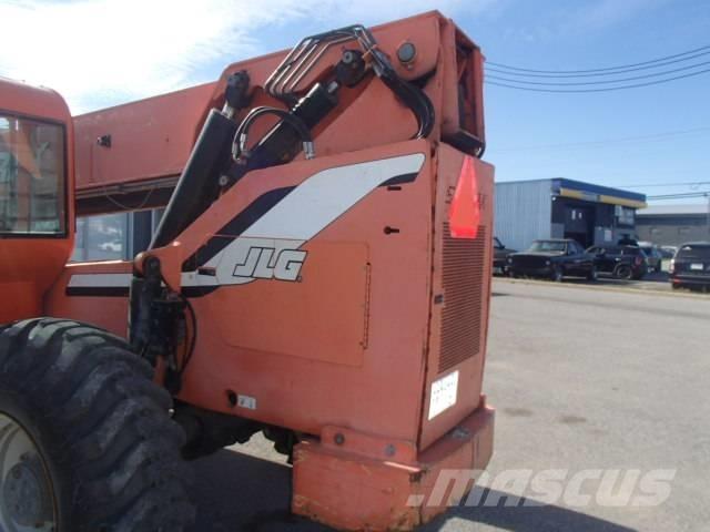 SkyTrak 10054 Telescopic handlers