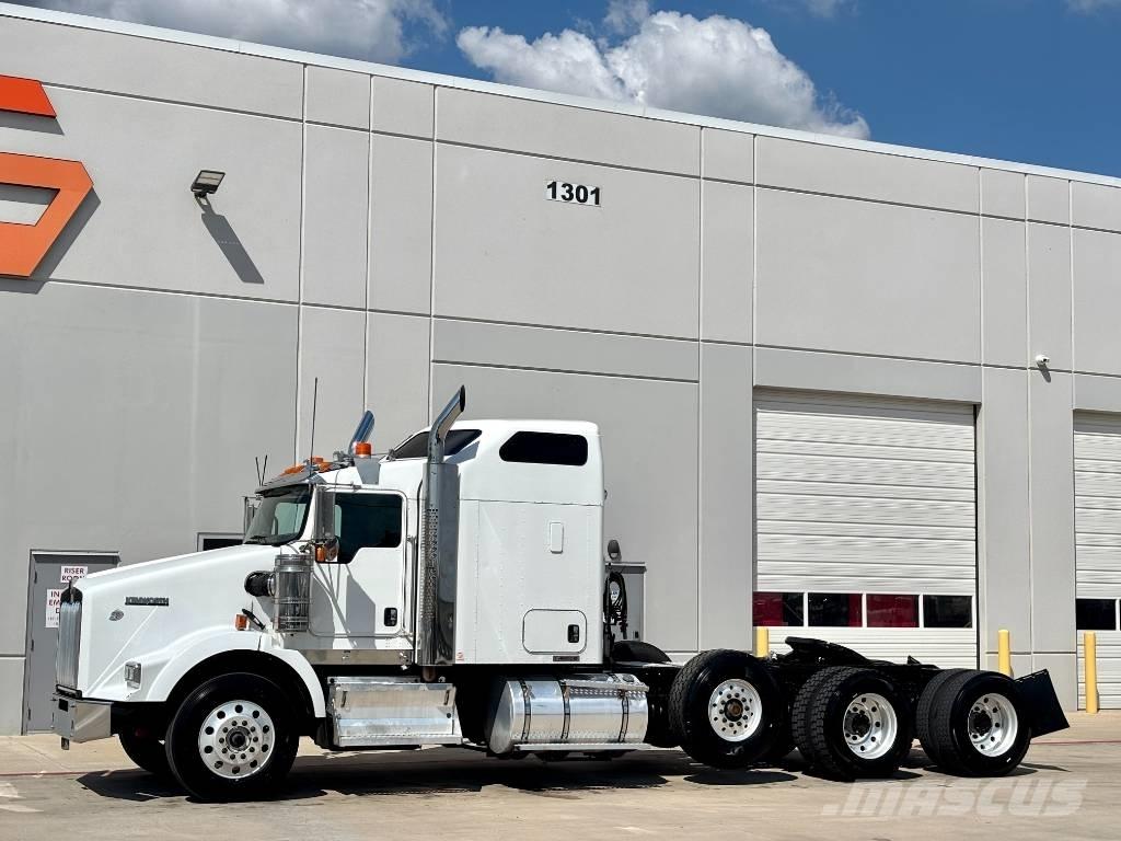 Kenworth T 800 Prime Movers