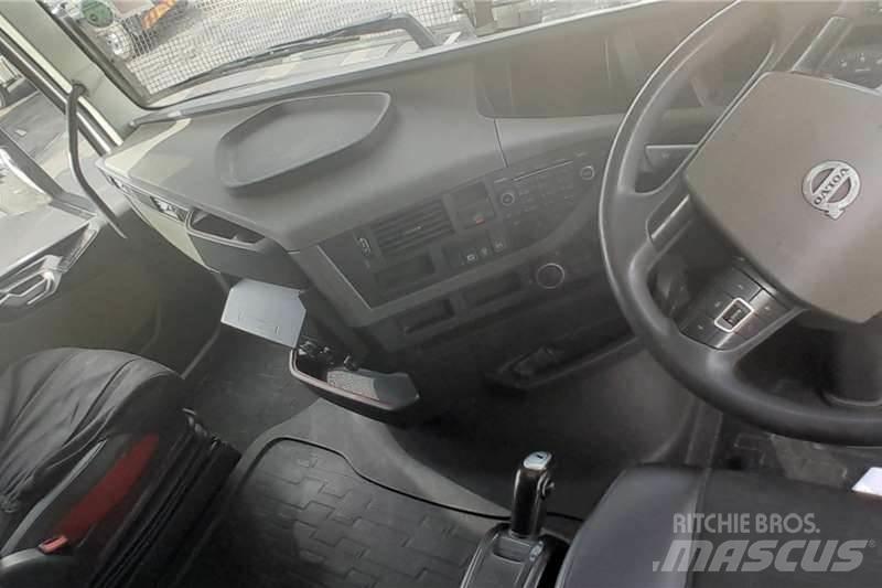 Volvo FH440 Other trucks