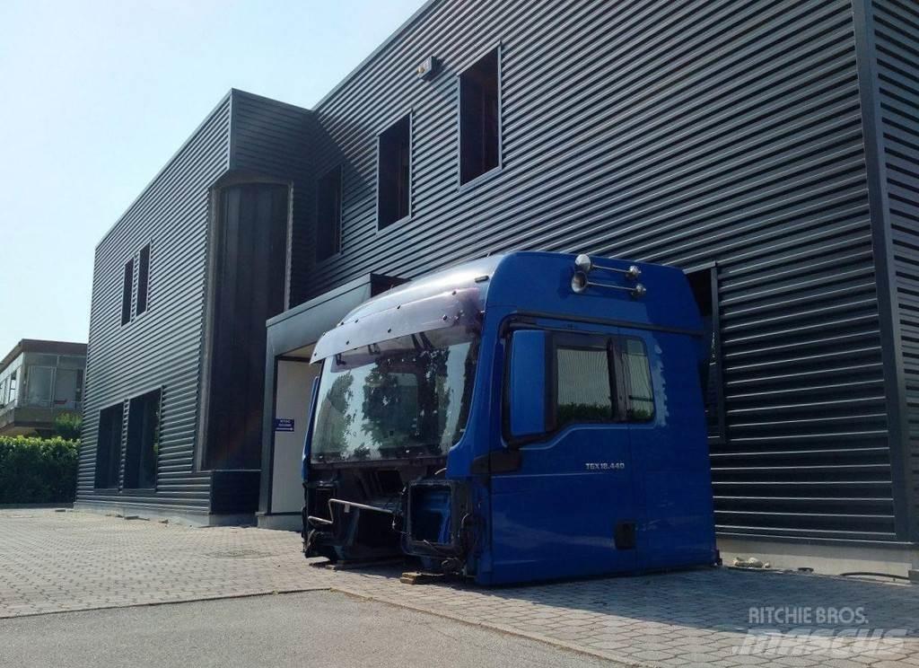 MAN TGX XLX EURO 5 Cabins and interior